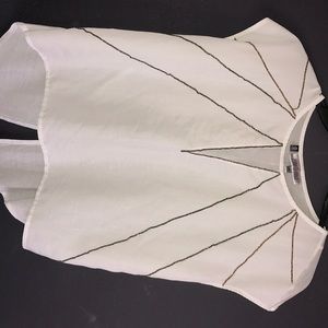 White cute flowey blouse!